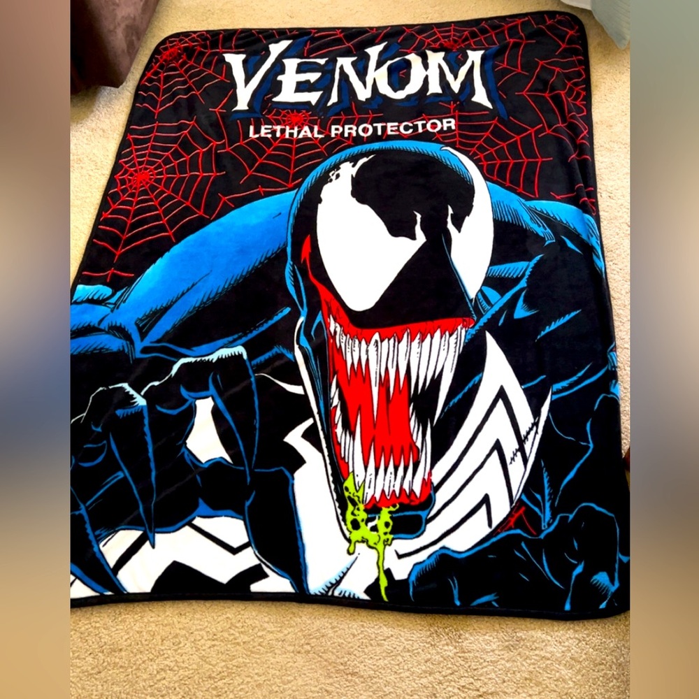 Venom, lethal protector, plush blanket